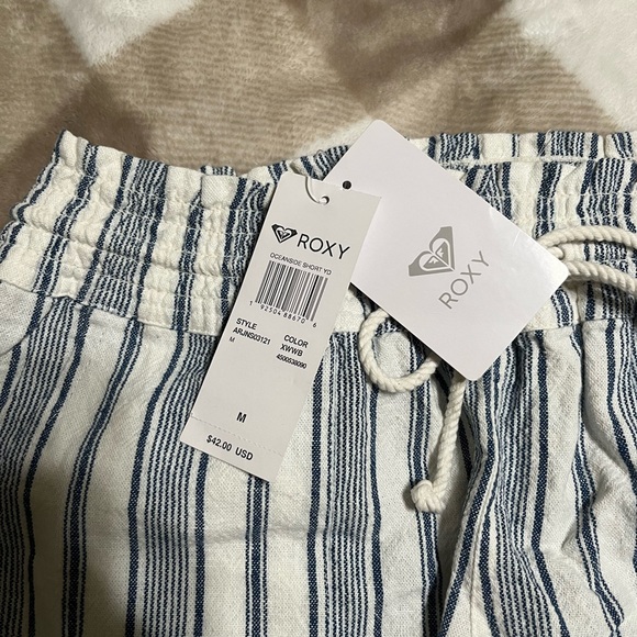 Roxy Shorts - Juniors - Picture 3 of 5